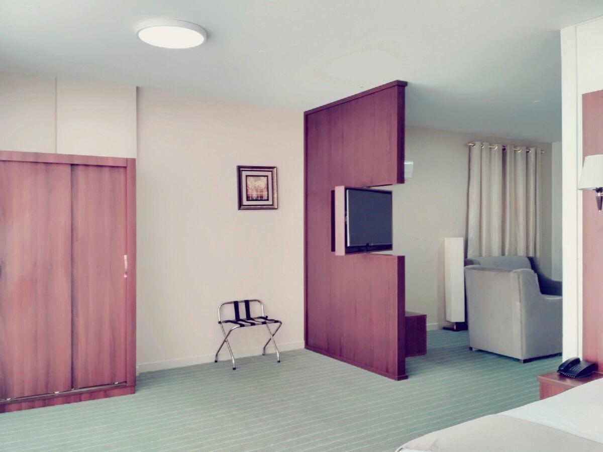 Al Dyafa Hotel Suites Szalála Kültér fotó