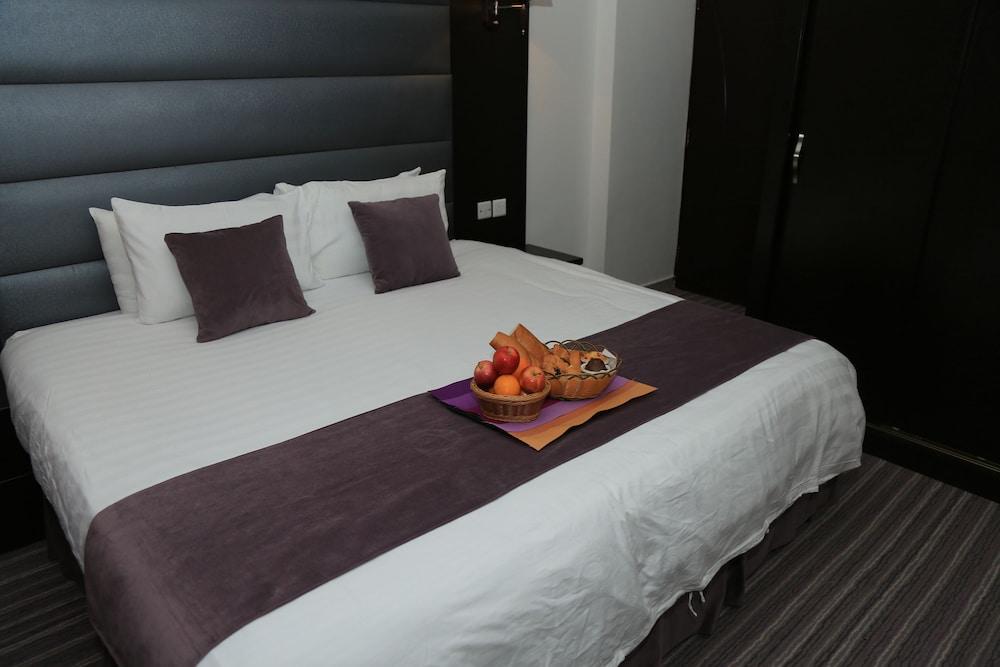 Al Dyafa Hotel Suites Szalála Kültér fotó