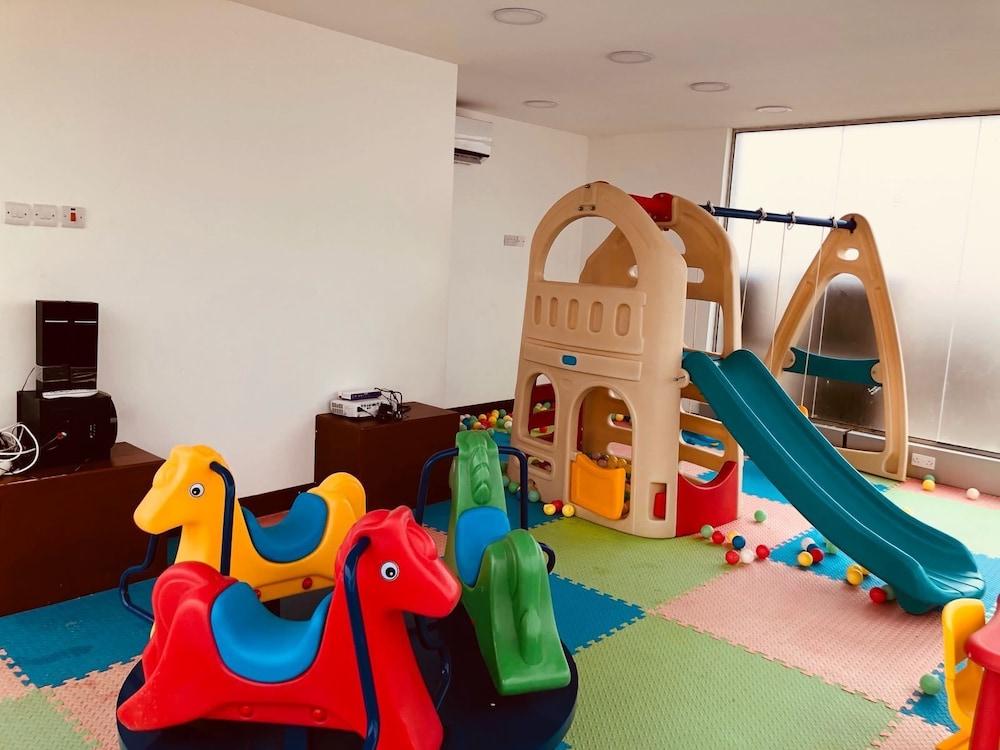 Al Dyafa Hotel Suites Szalála Kültér fotó