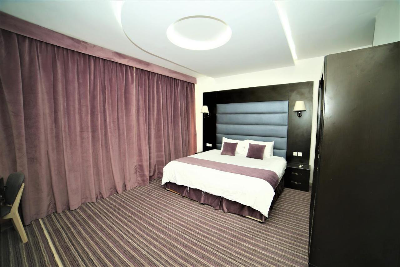 Al Dyafa Hotel Suites Szalála Kültér fotó
